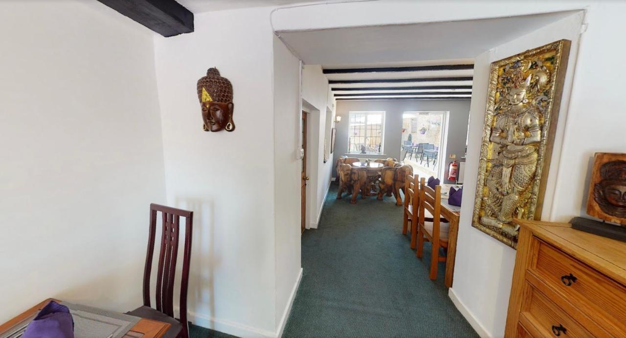 Siam Cottage Guesthouse Over 300 Years Old With Thai Restaurant Moreton-in-Marsh Zewnętrze zdjęcie