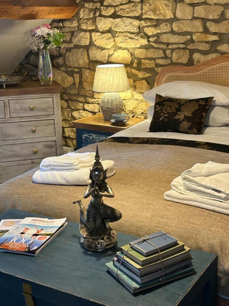 Siam Cottage Guesthouse Over 300 Years Old With Thai Restaurant Moreton-in-Marsh Zewnętrze zdjęcie